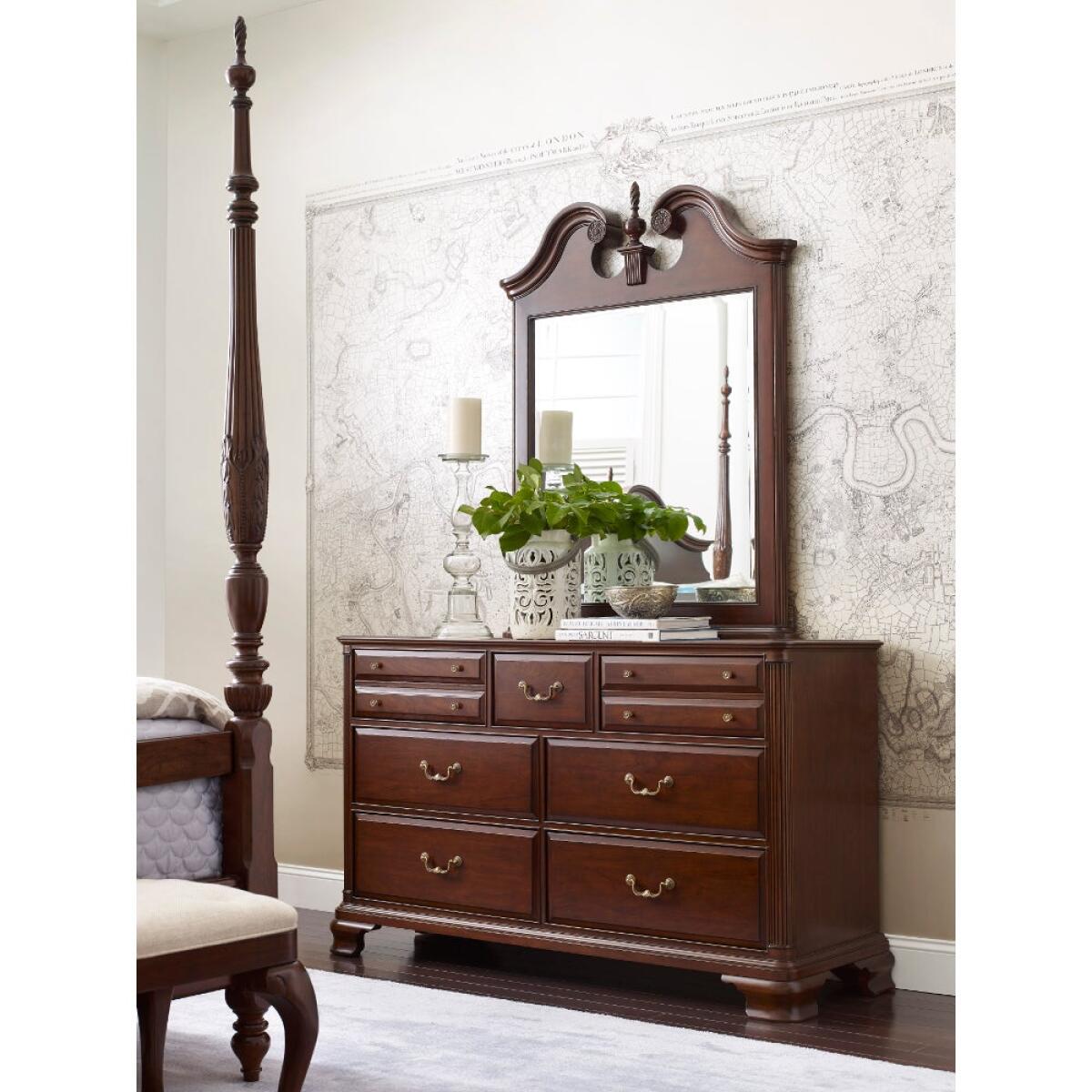 Hadleigh Vertical Pediment Mirror Mirrors La-Z-Boy 10